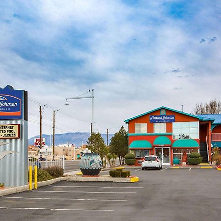 Sandia Peak Inn Old Town Abq, A Howard Johnson By Wyndham アルバカーキ エクステリア 写真