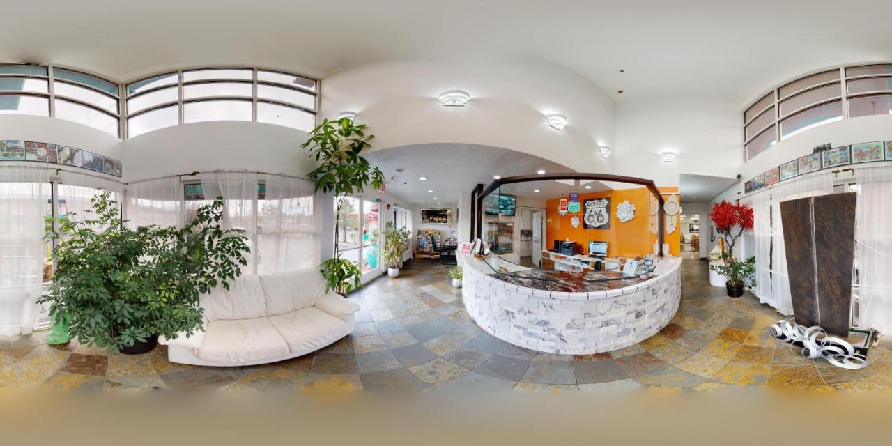 Sandia Peak Inn Old Town Abq, A Howard Johnson By Wyndham アルバカーキ エクステリア 写真